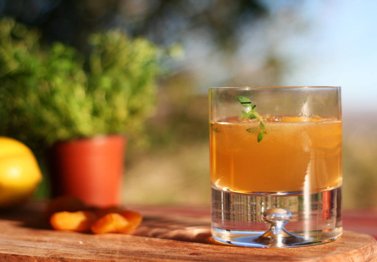 bourbon, rothman + winter orchard apricot liqueur, thyme, honey, and lemon juice - Joshua tree